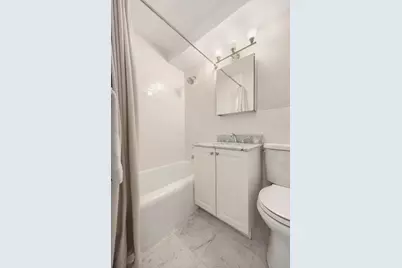 233 E 70th Street #14R, New York City, NY 10021 - Photo 4