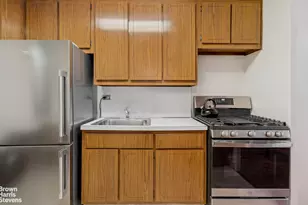 155 W 68th St, New York City, NY 10023 - Photo 6