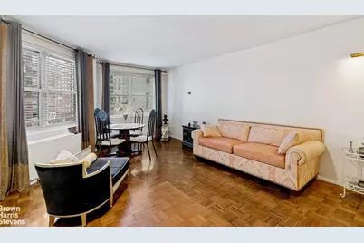 155 W 68th Street #618, New York City, NY 10023 - Photo 2
