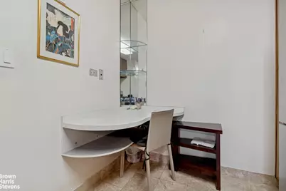 155 W 68th Street #618, New York, NY 10023 - Photo 8