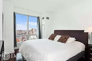 350 W 42nd St, New York City, NY 10036 - Photo 4