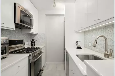 7 E 14th Street #1218, New York, NY 10003 - Photo 4