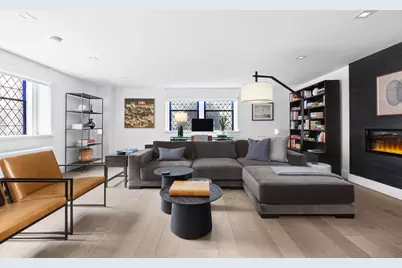 205 E 16th Street #2A, New York, NY 10003 - Photo 2