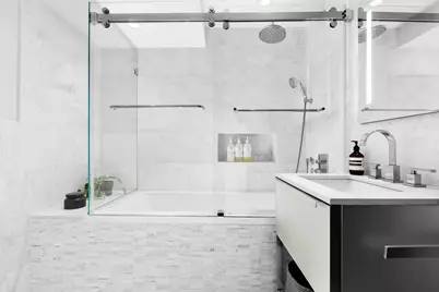 205 E 16th Street #2A, New York, NY 10003 - Photo 10