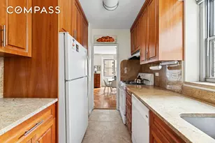 400 E 56th St, New York, NY 10022 - Photo 2