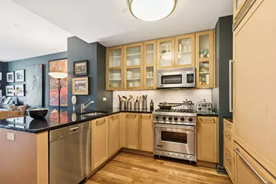 200 W End Avenue #10B, New York City, NY 10023 - Photo 4