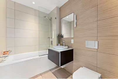 166 W 18th Street #2D, New York City, NY 10011 - Photo 10