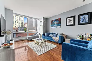 166 W 18th St, New York City, NY 10011 - Photo 2
