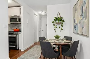 200 E 94th St, New York, NY 10128 - Photo 6