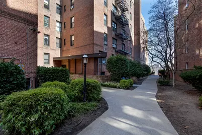 7261 Shore Road #4P, Brooklyn, NY 11209 - Photo 8