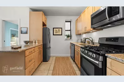 415 Ave C #2D, New York City, NY 11218 - Photo 6