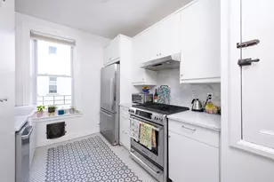 574 44th St, New York City, NY 11220 - Photo 6