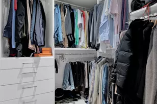 22-18 Jackson Ave, New York City, NY 11101 - Photo 6