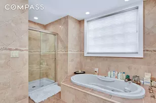 215 Lawrence Ave, New York City, NY 10310 - Photo 24