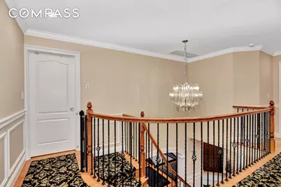 215 Lawrence Avenue, New York City, NY 10310 - Photo 14