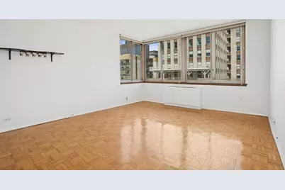 235 E 40th Street #39E, New York, NY 10016 - Photo 2