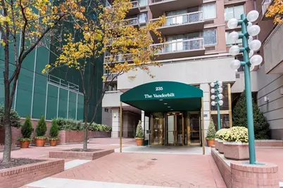 235 E 40th Street #39E, New York, NY 10016 - Photo 26