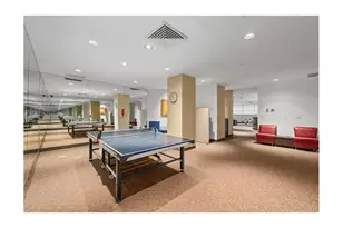 235 E 40th St, New York City, NY 10016 - Photo 18
