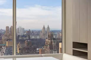 200 E 69th St, New York, NY 10021 - Photo 6