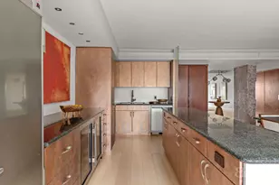 118 E 60th St, New York City, NY 10022 - Photo 8