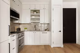 37-29 32nd St, New York City, NY 11101 - Photo 8