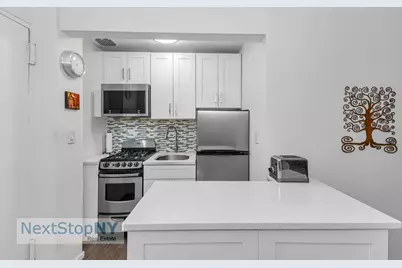 425 E 78th Street #3A, New York City, NY 10075 - Photo 2
