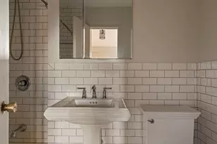 31 Jane St, New York City, NY 10014 - Photo 12