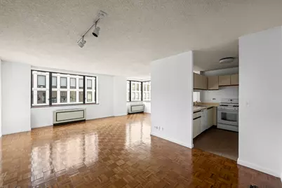 30 W 61st Street #21F, New York City, NY 10023 - Photo 1
