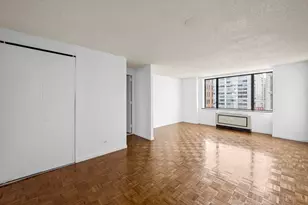 30 W 61st St, New York City, NY 10023 - Photo 4
