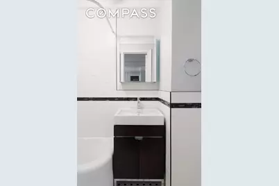 321 E 54th Street #3D, New York City, NY 10022 - Photo 4