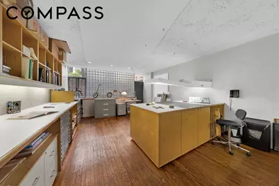 219 E 49th Street, New York City, NY 10017 - Photo 10