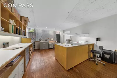 219 E 49th Street, New York, NY 10017 - Photo 10