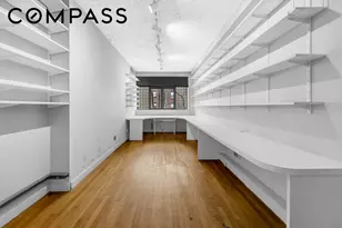 219 E 49th St, New York City, NY 10017 - Photo 12