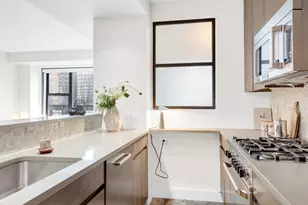 7 E 14th St, New York City, NY 10003 - Photo 6