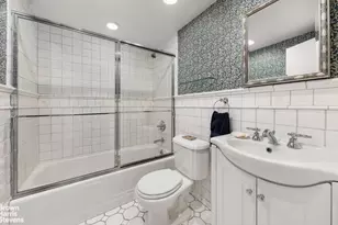 10 E 70th St, New York City, NY 10021 - Photo 6