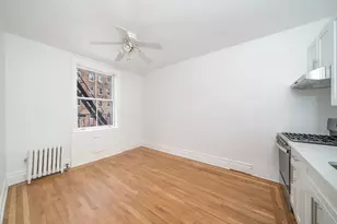 35-27 80th St, New York City, NY 11372 - Photo 12