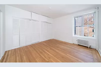 35-27 80th Street #32, New York City, NY 11372 - Photo 6