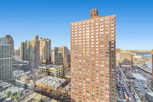 340 E 93rd St, New York City, NY 10128 - Photo 12