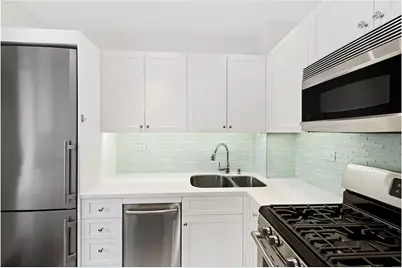 188 E 64th Street #1805, New York City, NY 10065 - Photo 4