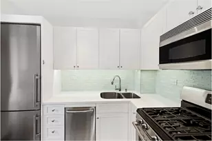 188 E 64th St, New York City, NY 10065 - Photo 4