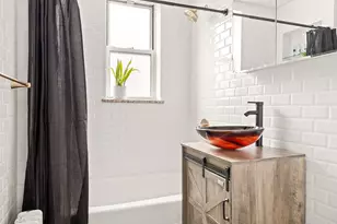 138 Wakeman Pl, Brooklyn, NY 11220 - Photo 6