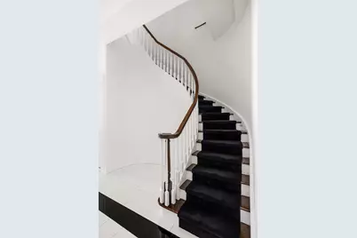 18 E 62nd Street #2/3, New York, NY 10065 - Photo 8