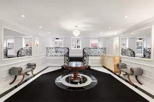 18 E 62nd St, New York City, NY 10065 - Photo 16