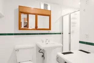 252 W 102nd St, New York, NY 10025 - Photo 8