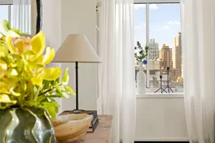 257 W 17th St, New York City, NY 10011 - Photo 12