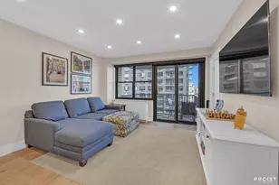 345 E 80th St, New York City, NY 10075 - Photo 2