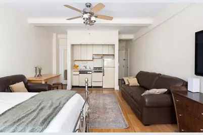 127 W 79th Street #4L, New York, NY 10024 - Photo 2