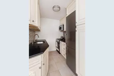 201 E 21st Street #5G, New York, NY 10010 - Photo 4