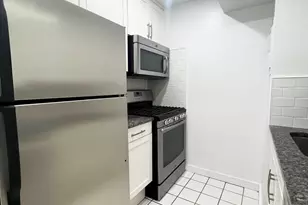 106 Central Park S, New York, NY 10019 - Photo 6