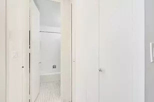 330 E 33rd St, New York City, NY 10016 - Photo 6